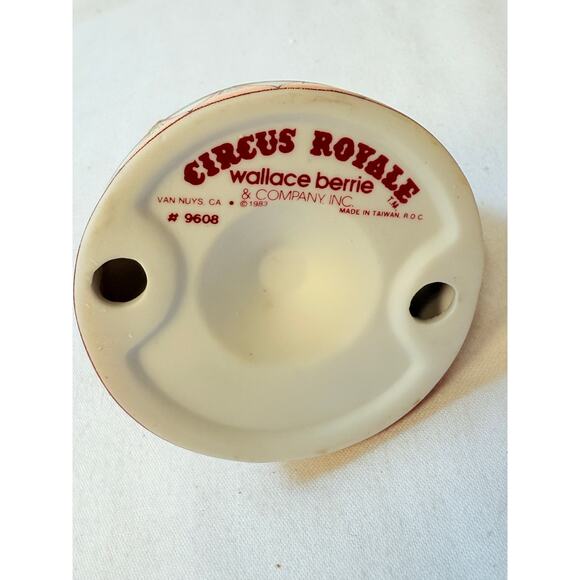 Vtg Wallace & Berrie Circus Royal Lion Figurine - Picture 6 of 6